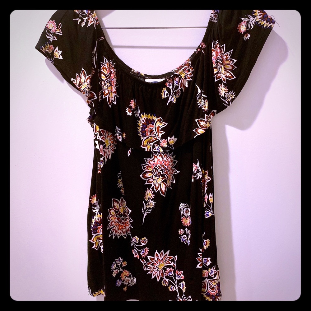 🔥2/$13 Like New Old Navy Top